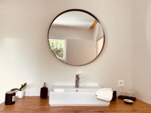 plan vasque bois vasque à poser miroir salle de bains haritzaga chambre d'hôte biarritz