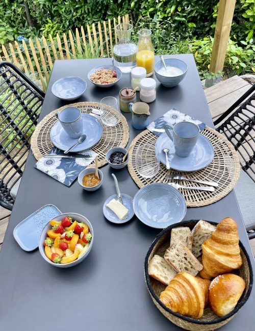 petit déjeuner terrasse haritzaga chambre d'hôte biarritz